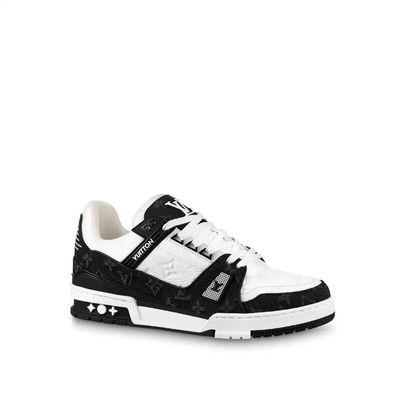 Louis Vuitton "Black"