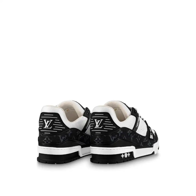 Louis Vuitton "Black"