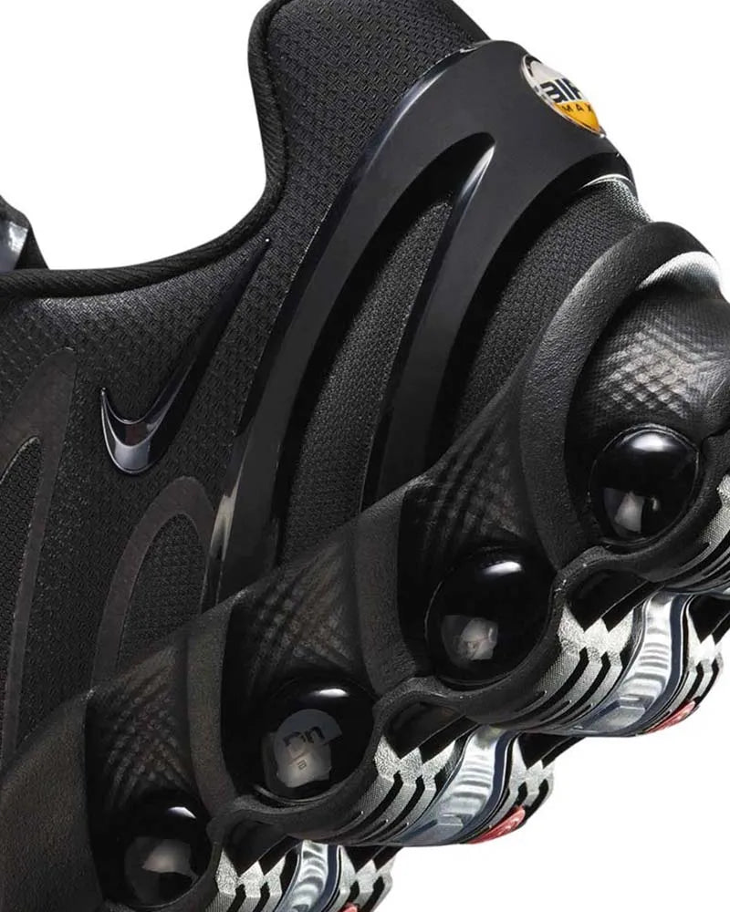 Air Max DN8 “All Black”