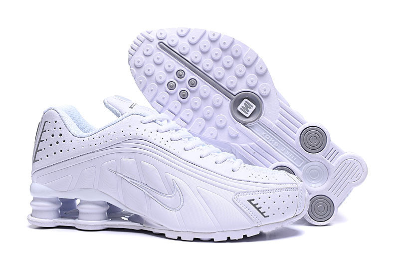 Shox R4 “Triple White”