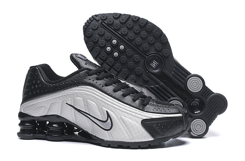 Shox R4 “Preto/Prata”