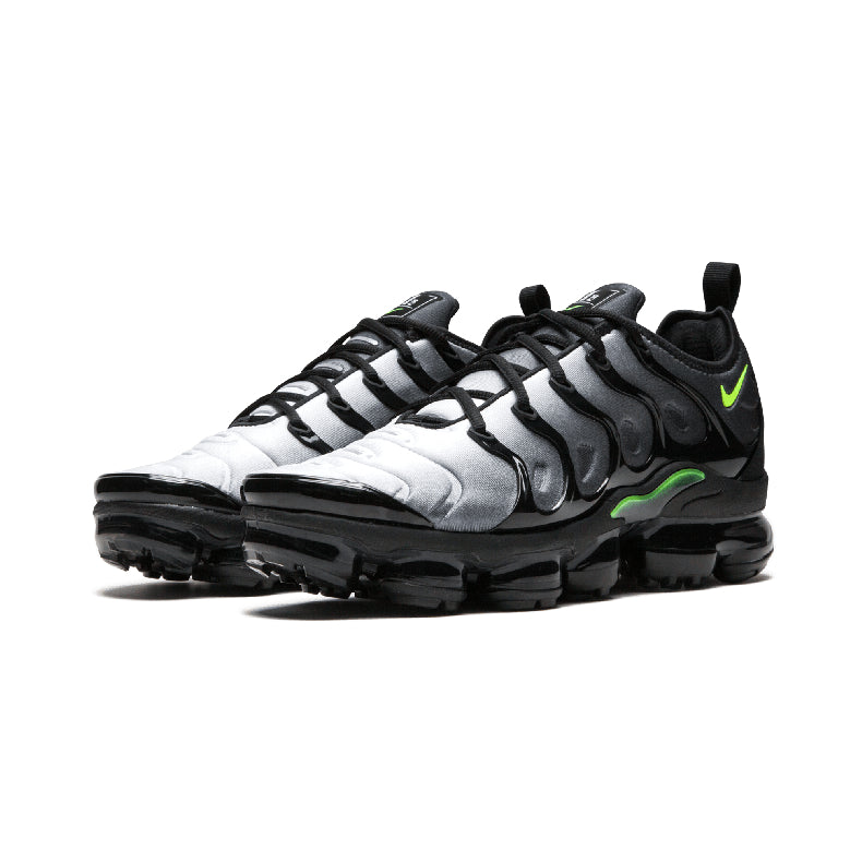 VaporMax Plus “Neon”