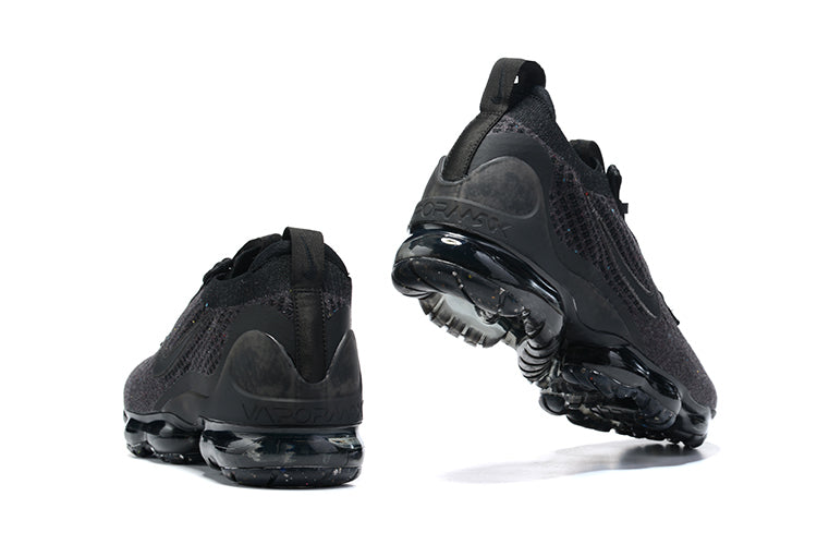 VaporMax 2021 “Triple Black”