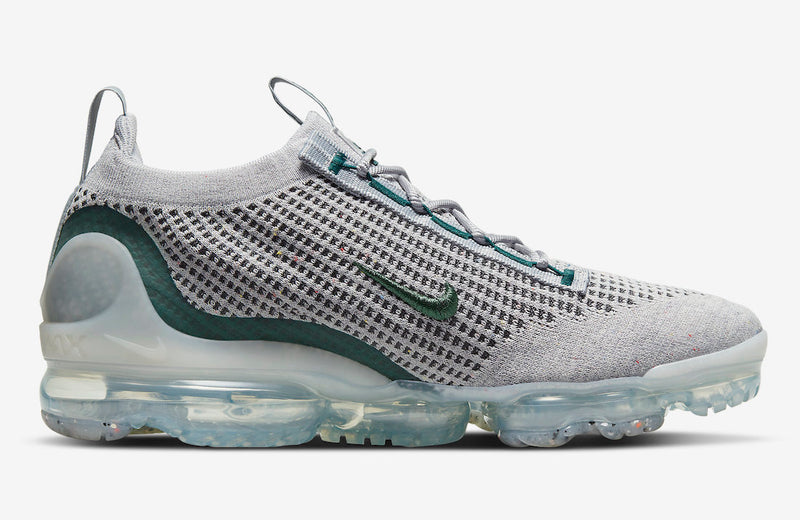 VaporMax 2021 “Dark Atomic Teal”