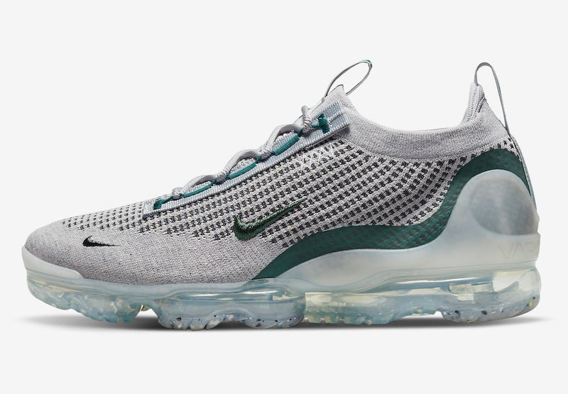 VaporMax 2021 “Dark Atomic Teal”