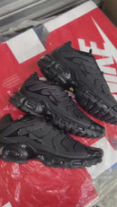 Air Max Plus TN 1 “Red - muda de cor”